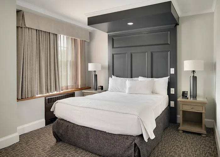 The Tidewater Inn